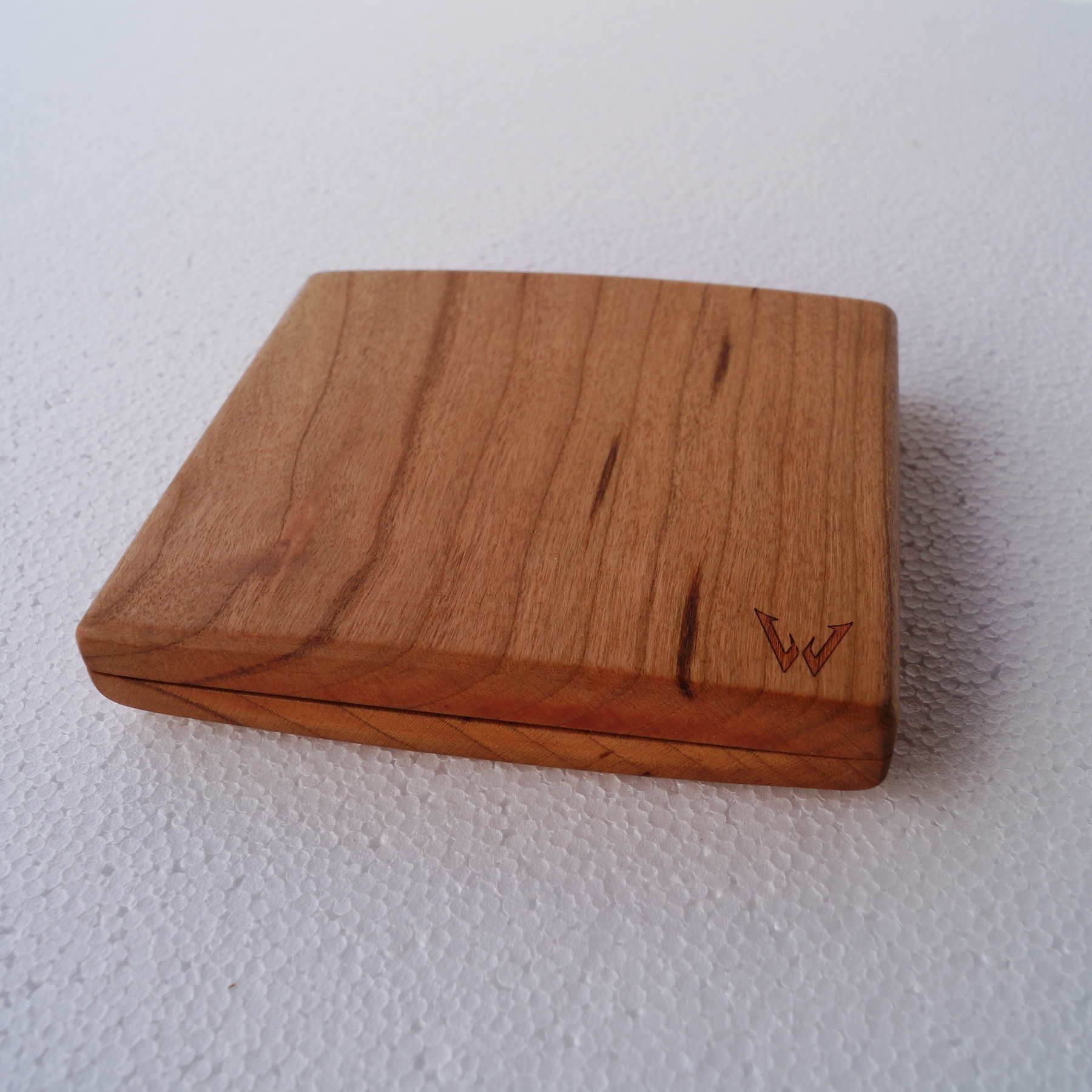 Wogenfels - Brieftasche aus Holz