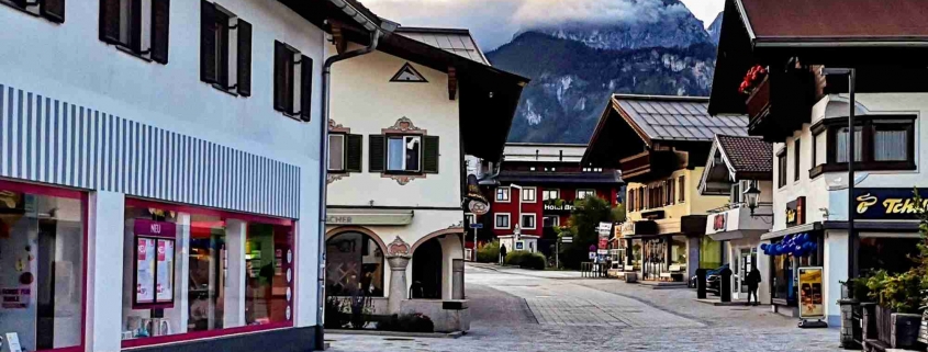 Abends in St. Johann in Tirol