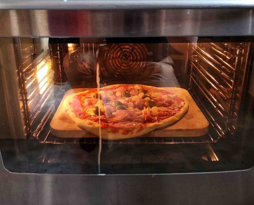 Pizzateig Rezept wie in der Pizzeria