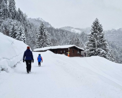 Winterwanderung zur Bacheralm in Kirchdorf in Tirol