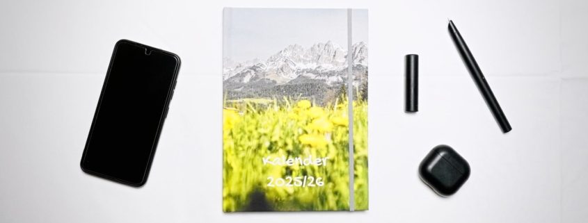 Schülerkalender individuell selbst gestalten bei fotokalender.com