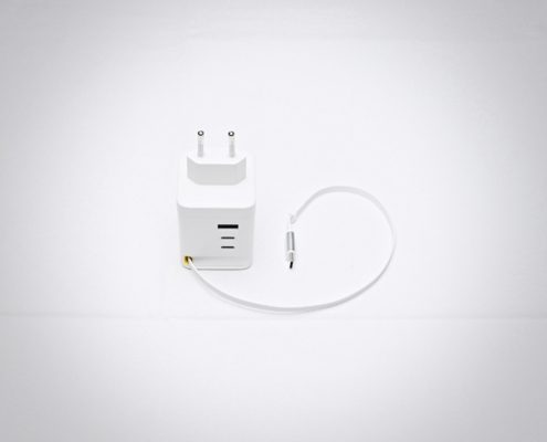 RealPower - GaN Charger 100W mit integriertem Kabel RealPower - GaN Charger 100W mit integriertem Kabel
