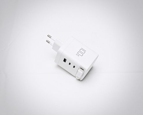 RealPower - GaN Charger 100W mit integriertem Kabel