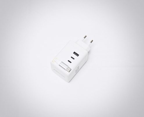 RealPower - GaN Charger 100W mit integriertem Kabel RealPower - GaN Charger 100W mit integriertem Kabel