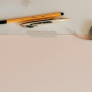 DIY-Geschenke persönlicher gestalten / Bild: Kelly Sikkema, unsplash